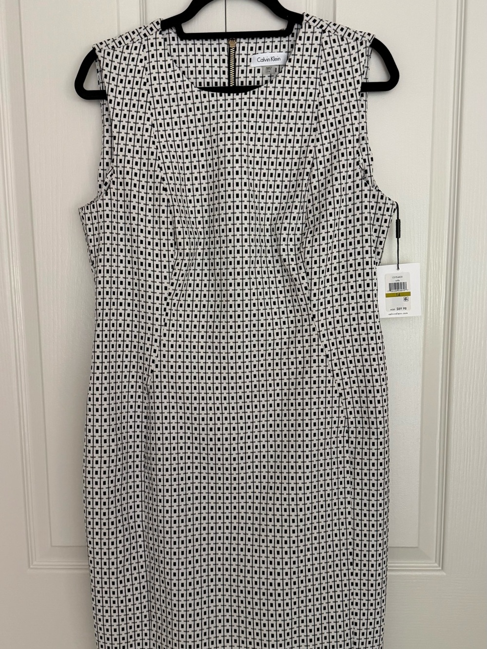 Calvin Klein Black and White Sheath Dress Sleeveless Scoop Neck
